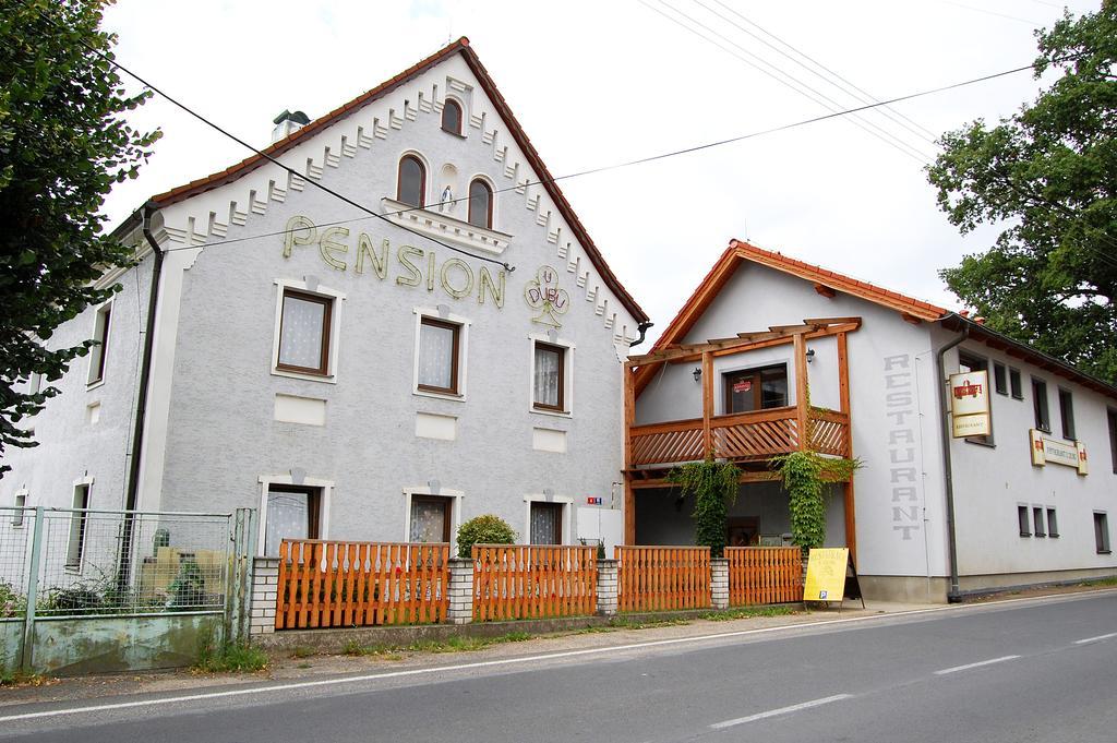 Pension U Dubu ฟรันทิชโกวี ลาซเน ภายนอก รูปภาพ